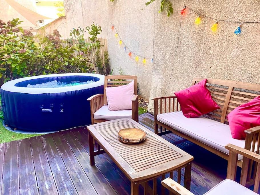 Magnifique Villa Avec Jacuzzi Au Pied Du Stade Saint-Denis  Bagian luar foto